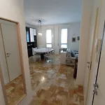 The Family Haven A Roomy And Cosy Suite Just 200 Mt From Lake Como With Free Parking Garage! Ideal For Families And Perfect For Lake Como Trekking Lägenhet *