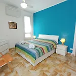 Lägenhet The Family Haven A Roomy And Cosy Suite Just 200 Mt From Lake Como With Free Parking Garage! Ideal For Families And Perfect For Lake Como Trekking
