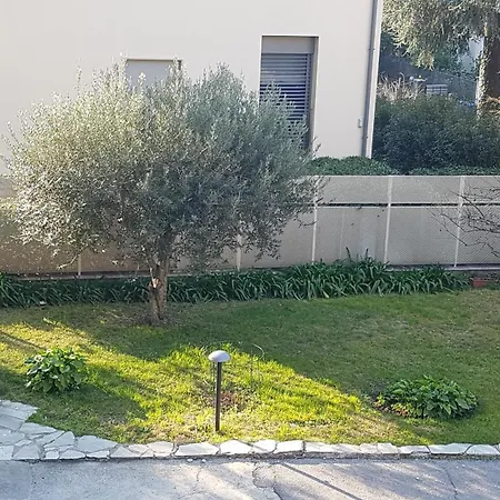 The Family Haven, Large A Few Steps From The Lake, With Garage! Lägenhet *