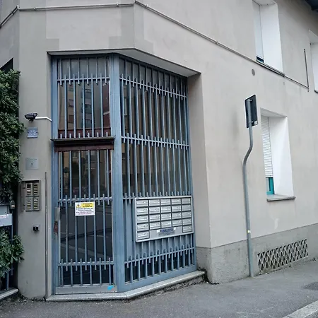 Lägenhet The Family Haven, Large A Few Steps From The Lake, With Garage! Lecco