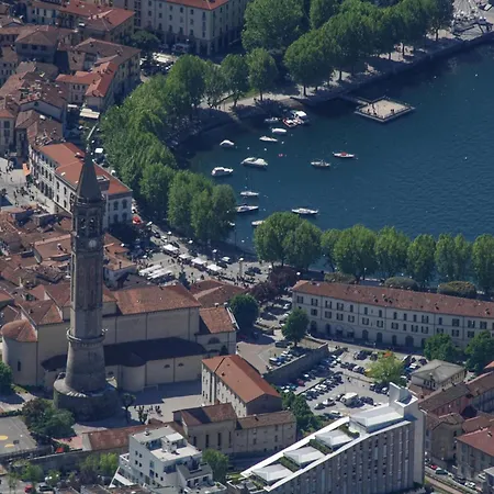 The Family Haven, Large A Few Steps From The Lake, With Garage!