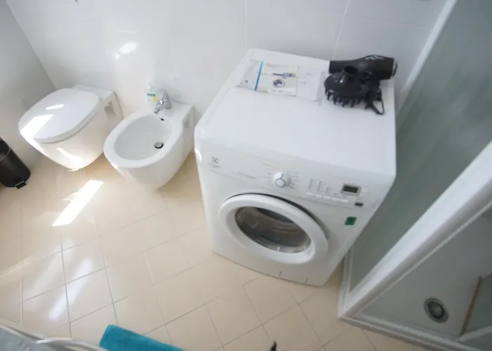 The Family Haven, Large A Few Steps From The Lake, With Garage! *