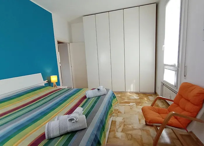 The Family Haven, Large A Few Steps From The Lake, With Garage! * Lecco