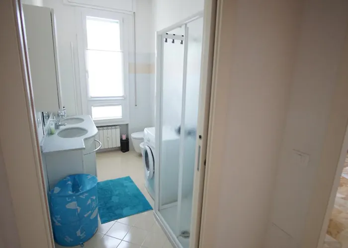 The Family Haven, Large A Few Steps From The Lake, With Garage! * Lecco