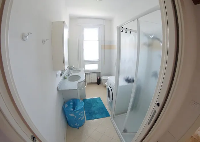 The Family Haven, Large A Few Steps From The Lake, With Garage! Apartamento *