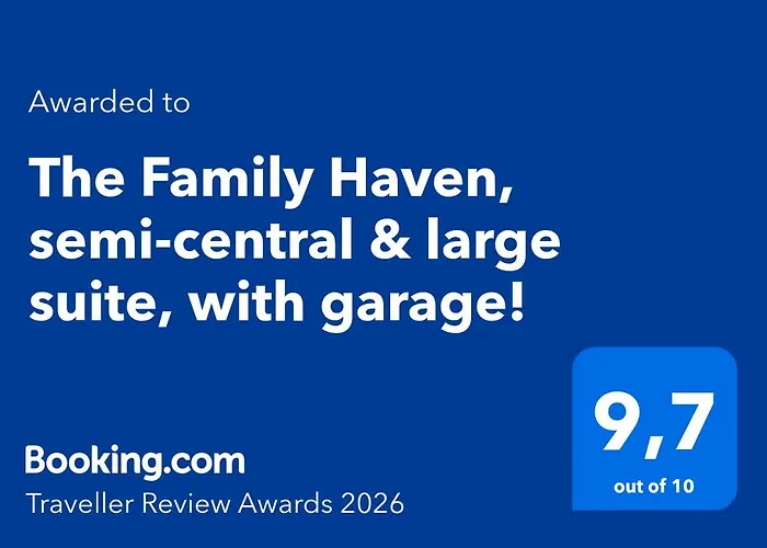 Apartamento The Family Haven, Large A Few Steps From The Lake, With Garage!