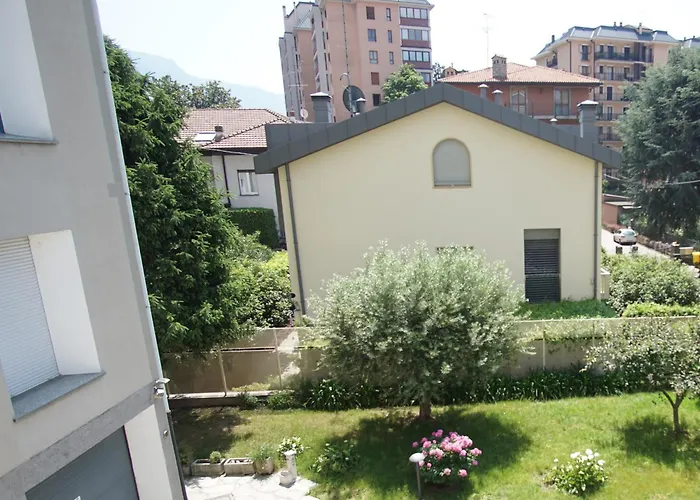 The Family Haven, Large A Few Steps From The Lake, With Garage! * Lecco