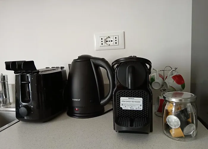 The Family Haven, Large A Few Steps From The Lake, With Garage! *