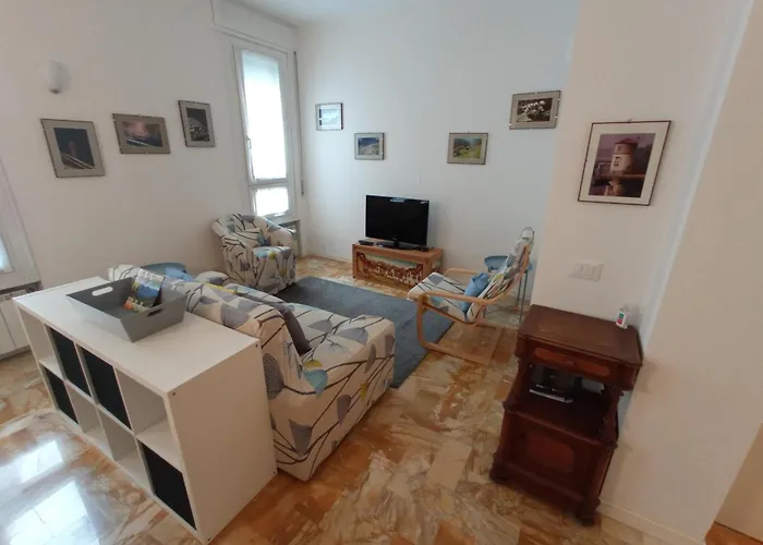 The Family Haven, Large A Few Steps From The Lake, With Garage! Apartament *